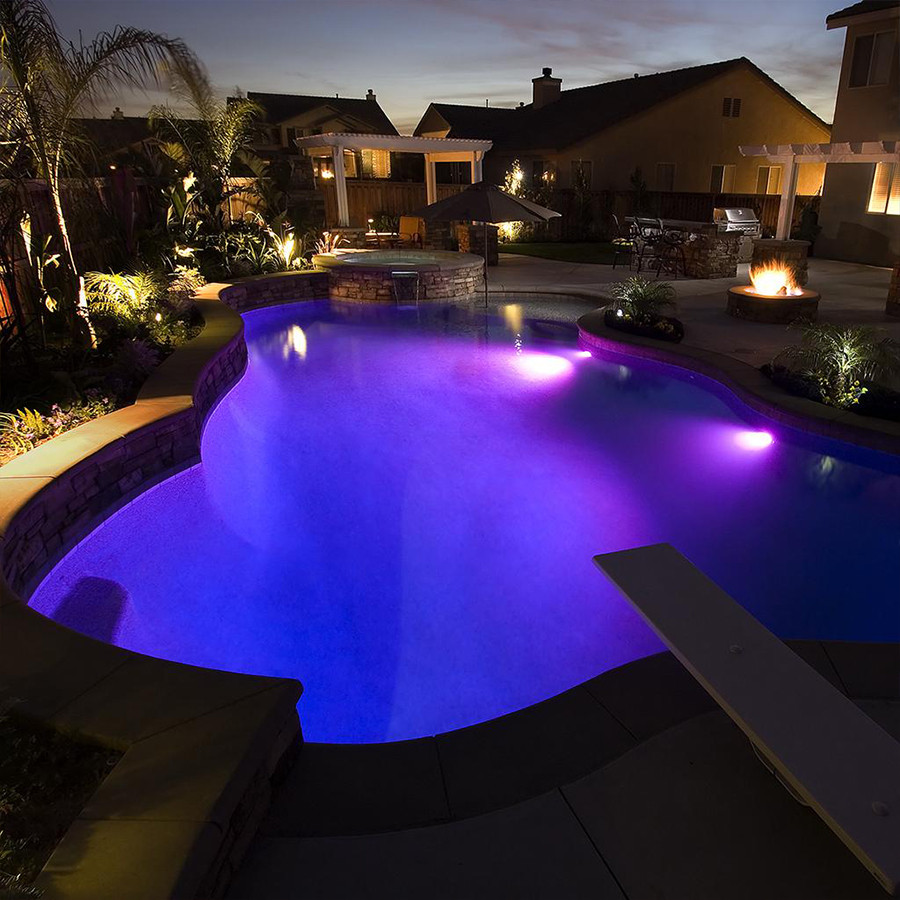 PROJECTEUR PISCINE PVC AC/DC 12V 18W RGB AVEC TÉLÉCOMMANDE